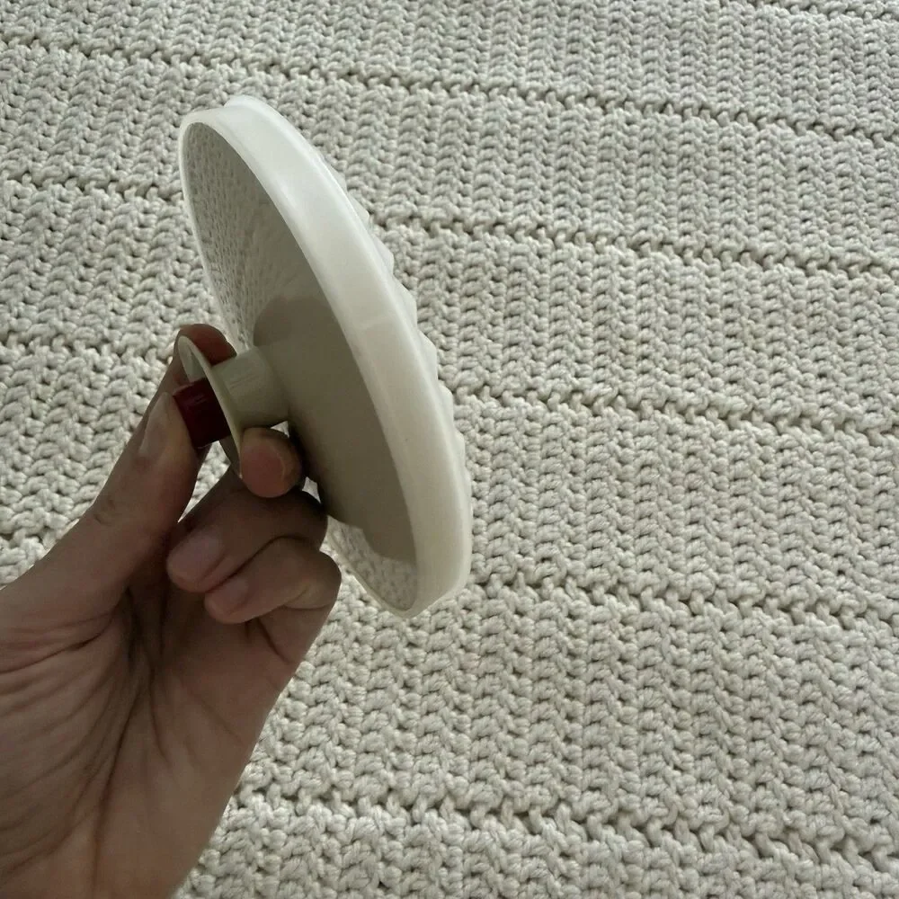Tupperware replacement push